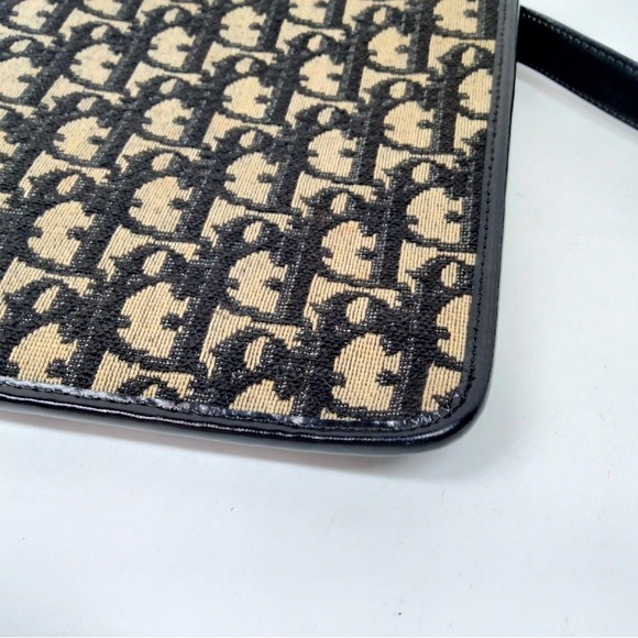 Dior Black and Cream Monogram bag - Picture 6 of 8